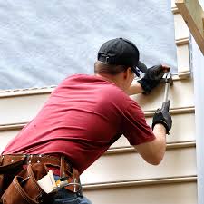 How To Choose The Right Materials for Your Siding Installation in 'Westhaven Moonstone, CA